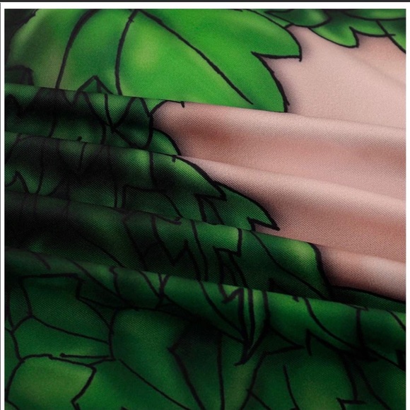 POSION IVY - Picture 3 of 7